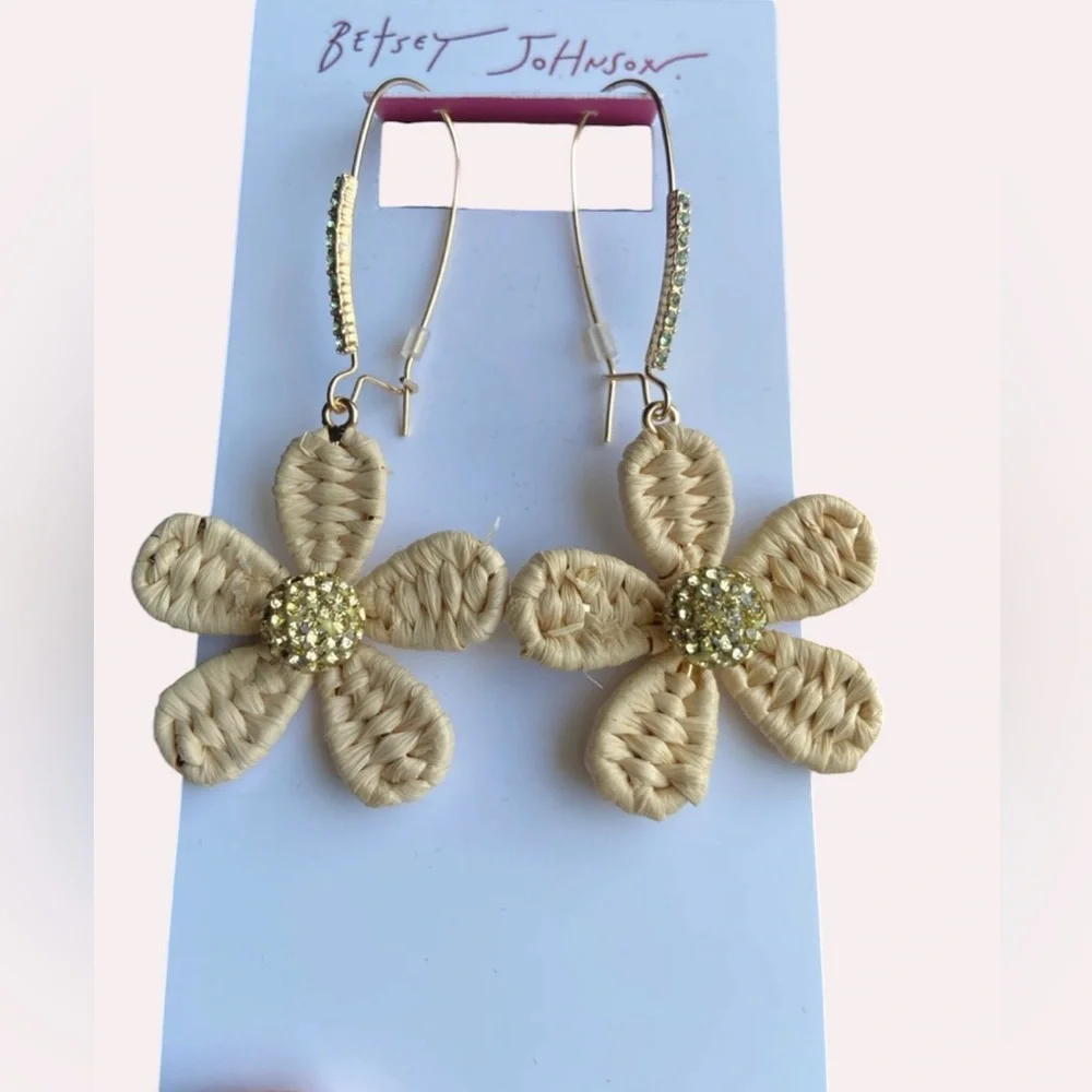 BETSEY JOHNSON SET Raffia, Pearls & Flowers 2 Pair Earrings Hippie Boho NEW NWT